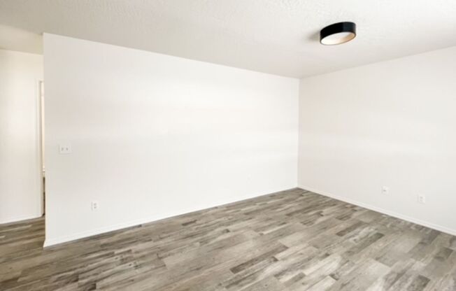 1615 S 13th