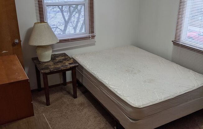 1 bed, 1 bath, 500 sqft, $900