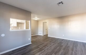 2 beds, 1 bath, $950