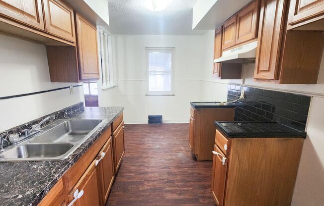 4 beds, 1 bath, $1,350