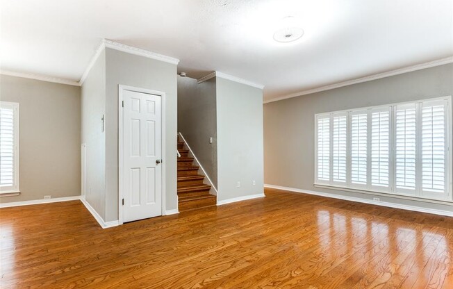 4319 BELLAIRE DR S