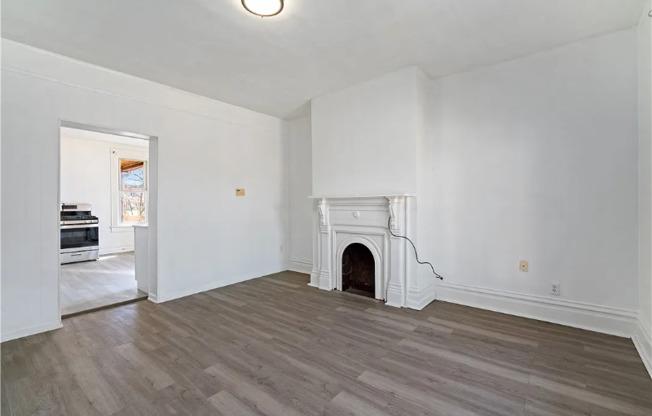 216 RDG AVE