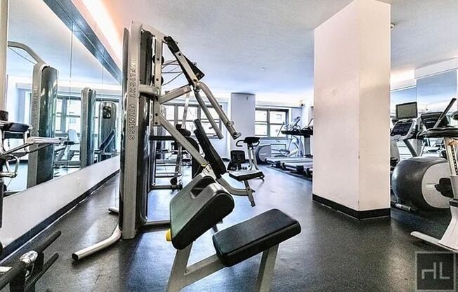 1 bed, 1 bath, $4,800, Unit 34N