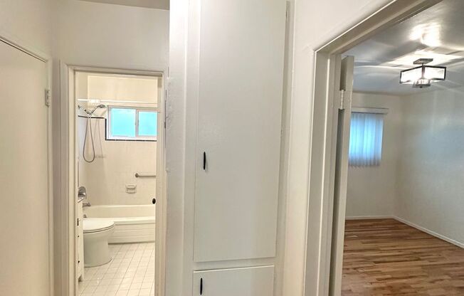 1005 N. Orange Grove Ave.