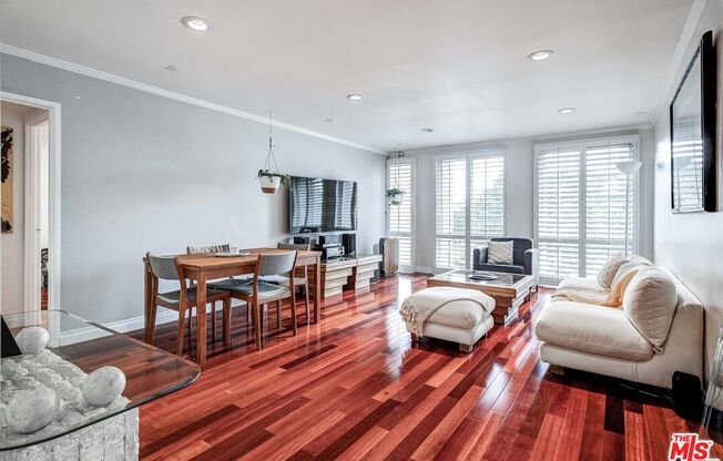 1 bed, 1 bath, 762 sqft, $2,400, Unit 602