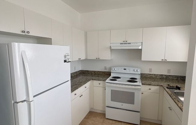 8250 W 21 LN
