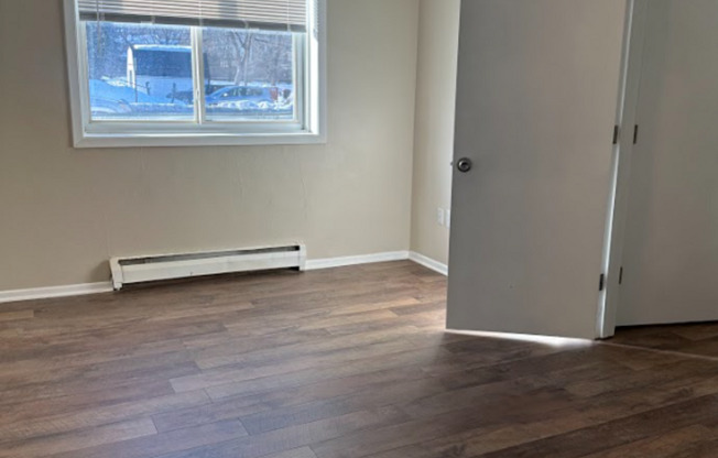 1 bed, 1 bath, 650 sqft, $1,265, Unit 1650-9