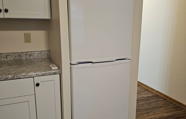 Studio, 1 bath, 312 sqft, $650, Unit 107