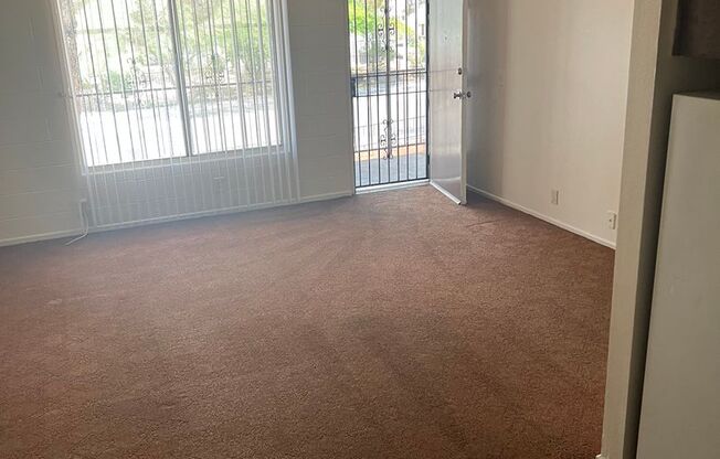 1 bed, 1 bath, $995, Unit # 26