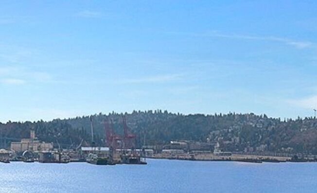 2 beds, 1 bath, $3,250