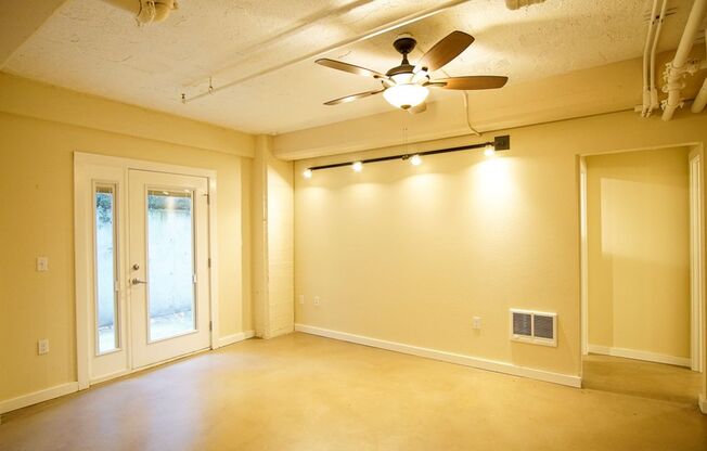 Fabulous Location-Spacious 2-Bdr/2 Bth w/Condo-grade Finishes!