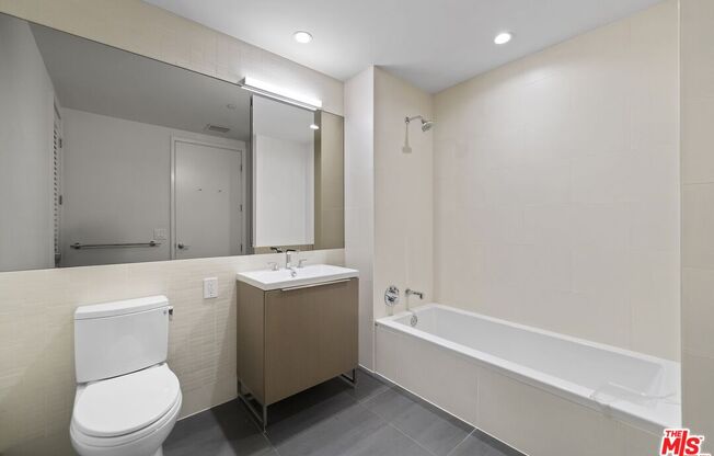 2 beds, 2 baths, 1,290 sqft, $4,900, Unit 1508