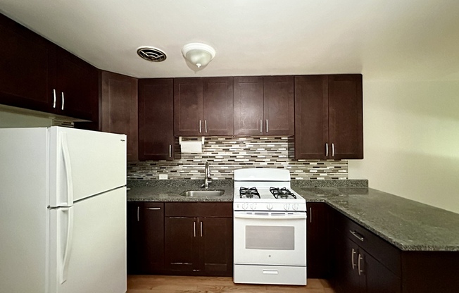 8500 500 WAUKEGAN