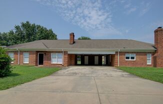 COMING SOON! Your Ideal Rental Home Awaits: 3 Beds | 2 Baths with Modern Finishes and Updates!