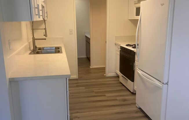 1 bed, 1 bath, $2,350, Unit 02