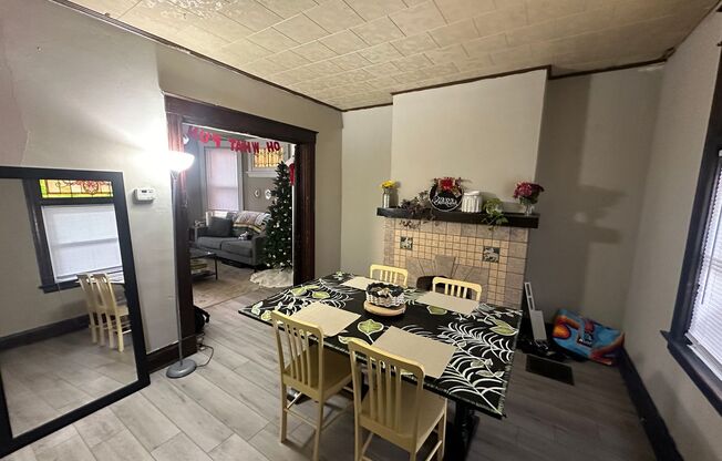 5 Bedroom House Located In Clifton Near UC's Campus