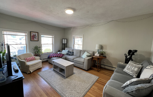 46 Shannon St # 2