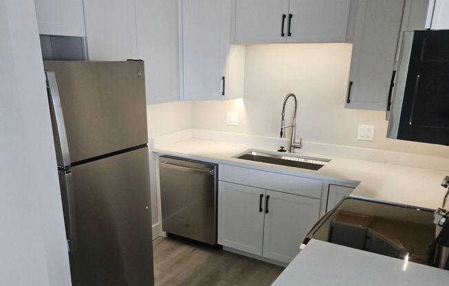 2 beds, 2 baths, 1,050 sqft, $1,895, Unit 101