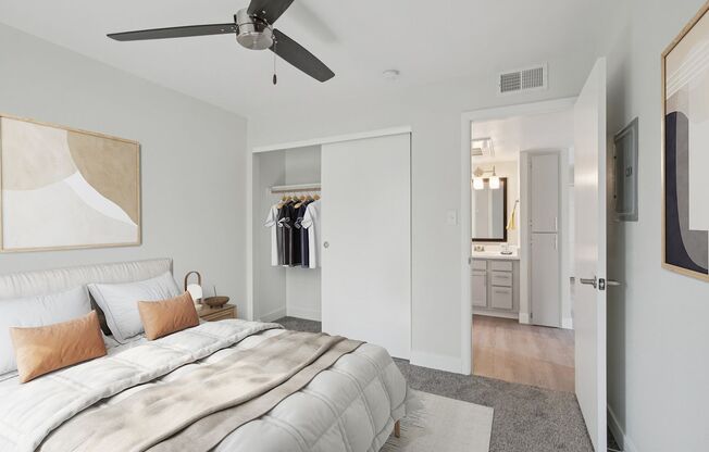 2 beds, 1 bath, 766 sqft, $1,274, Unit 2056