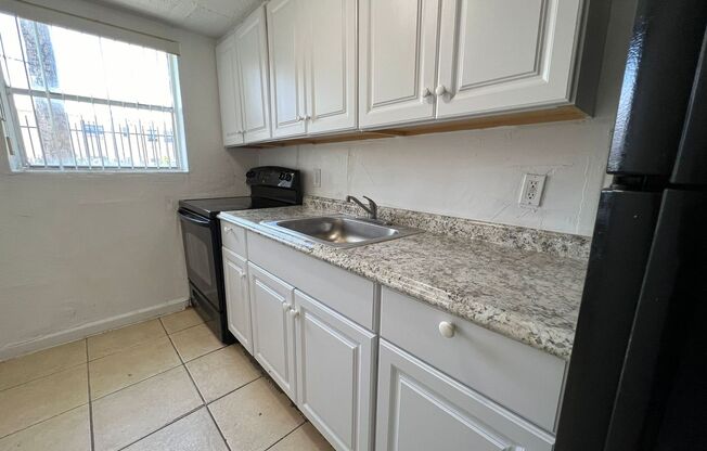 2 beds, 1 bath, 750 sqft, $1,650, Unit 5200-3