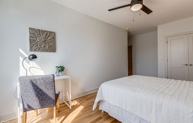 2 beds, 1 bath, 760 sqft, $2,695, Unit 2740-307