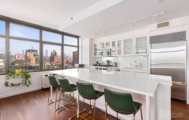 1 MORTON SQ