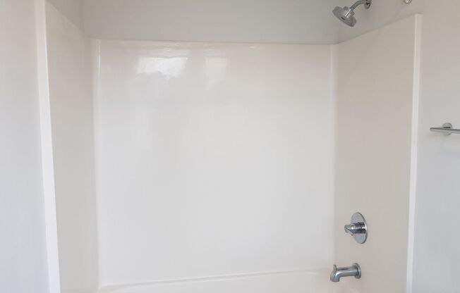 Studio, 1 bath, 325 sqft, $1,425, Unit 403