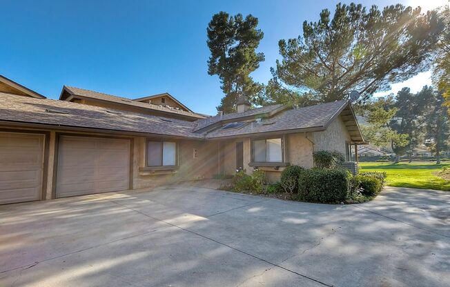 2Bed/2Bath in Pala Mesa Village~ Cyprus Island
