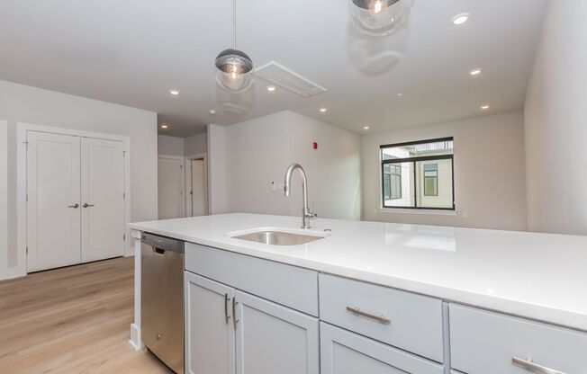 1 bed, 1 bath, 814 sqft, $2,795, Unit Apt # 307