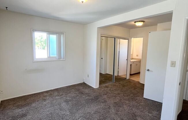 2 beds, 2 baths, $2,995, Unit 1171 Felspar Street