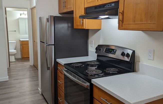 2 beds, 1 bath, 810 sqft, $2,195, Unit B101