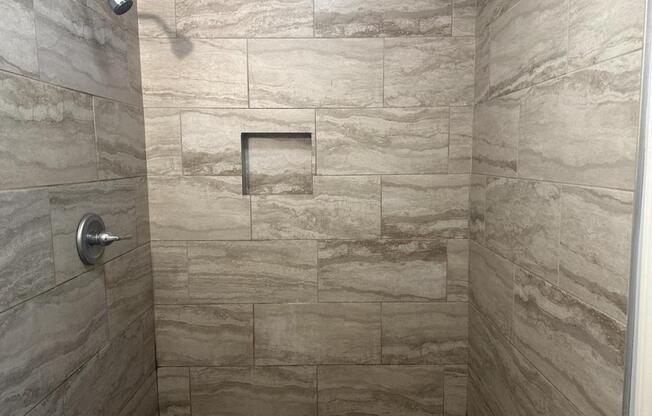1 bed, 1 bath, 800 sqft, $850