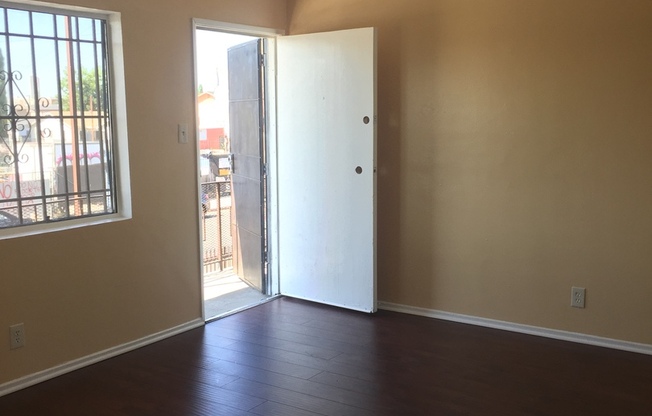 1 bed, 1 bath, 470 sqft, $2,095, Unit 06