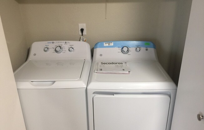 Updated Unit with NEW appliances