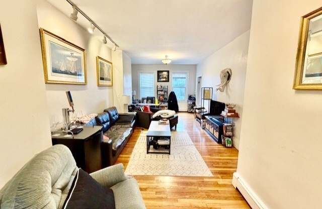 83 HIGH ST