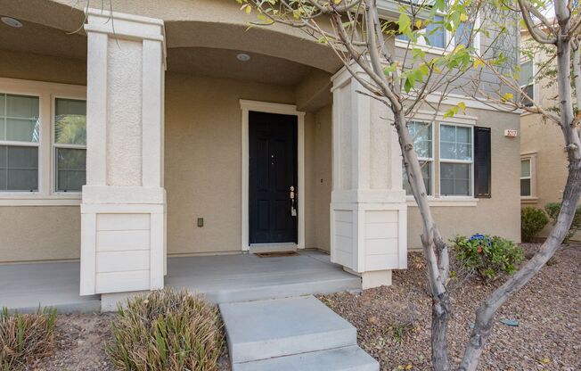 Beautiful home in Inspirada with stainless steel and granite.