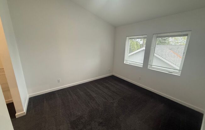 2 beds, 1 bath, 745 sqft, $1,995, Unit 8513-302