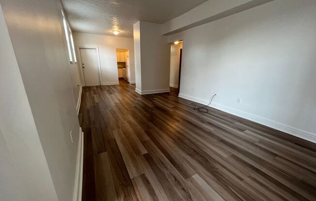 3 beds, 1 bath, 1,120 sqft, $2,349, Unit 732 S. Millvale Ave. #B3