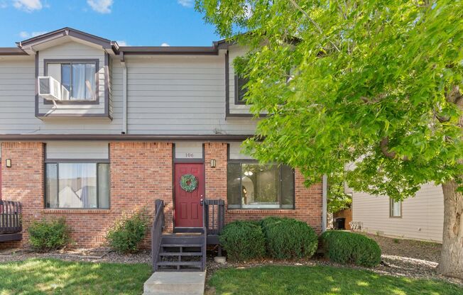 Contemporary Comfort Meets Convenience in This Stylish Townhome!!