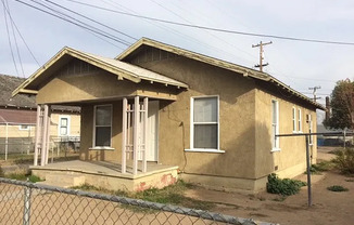 1413 BEALE AVE