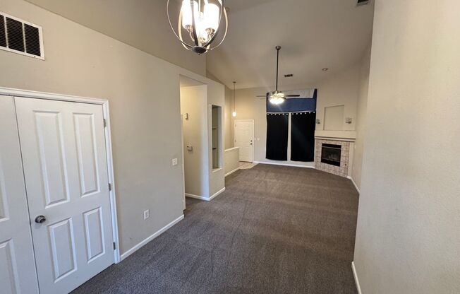 2 beds, 2 baths, $2,100, Unit # 205