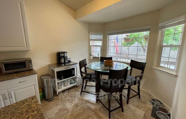 5419 LIONS GATE LN