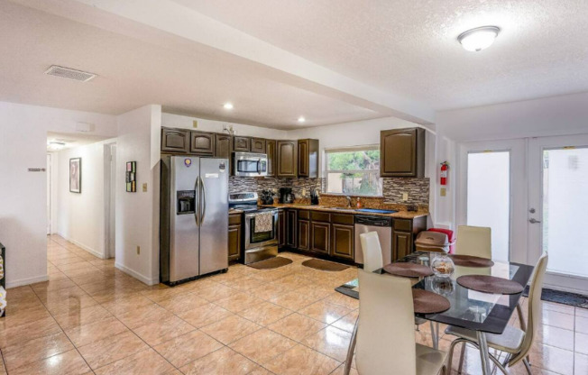 2721 RAEFORD RD 