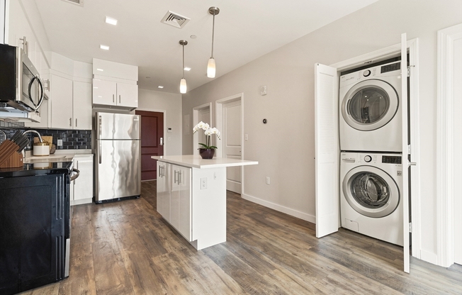 1 bed, 1 bath, 745 sqft, $4,200, Unit 208