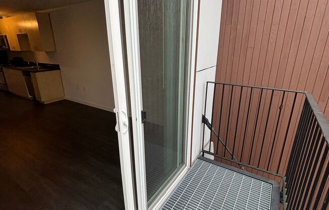 2 beds, 1 bath, 656 sqft, $2,195, Unit 307