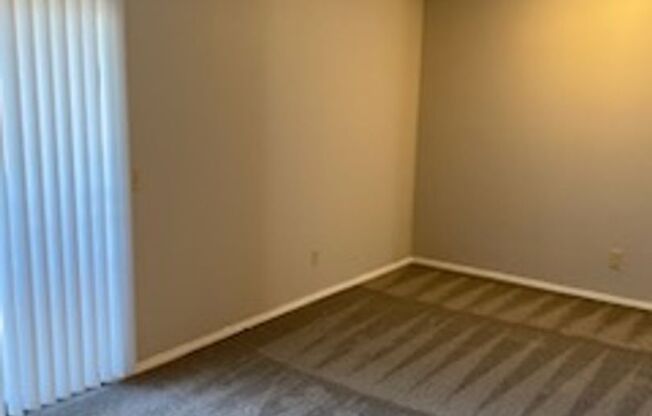 Studio, 1 bath, 520 sqft, $560, Unit 2722-312