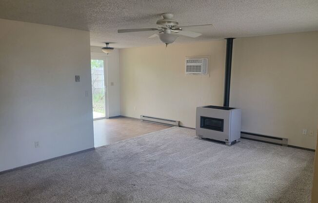 3142 E 31st
