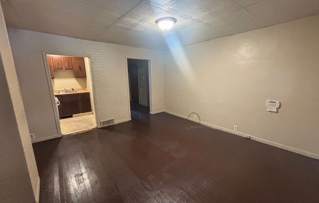 Sweet Single Story Swissvale Living!