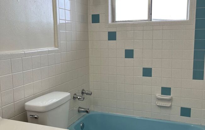 1 bed, 1 bath, $1,095