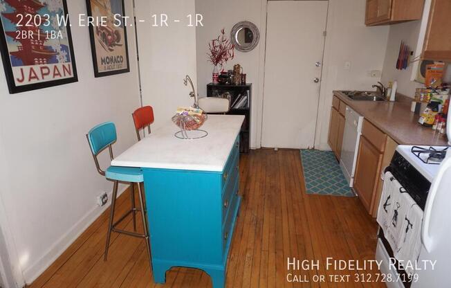 2203 West Erie Street